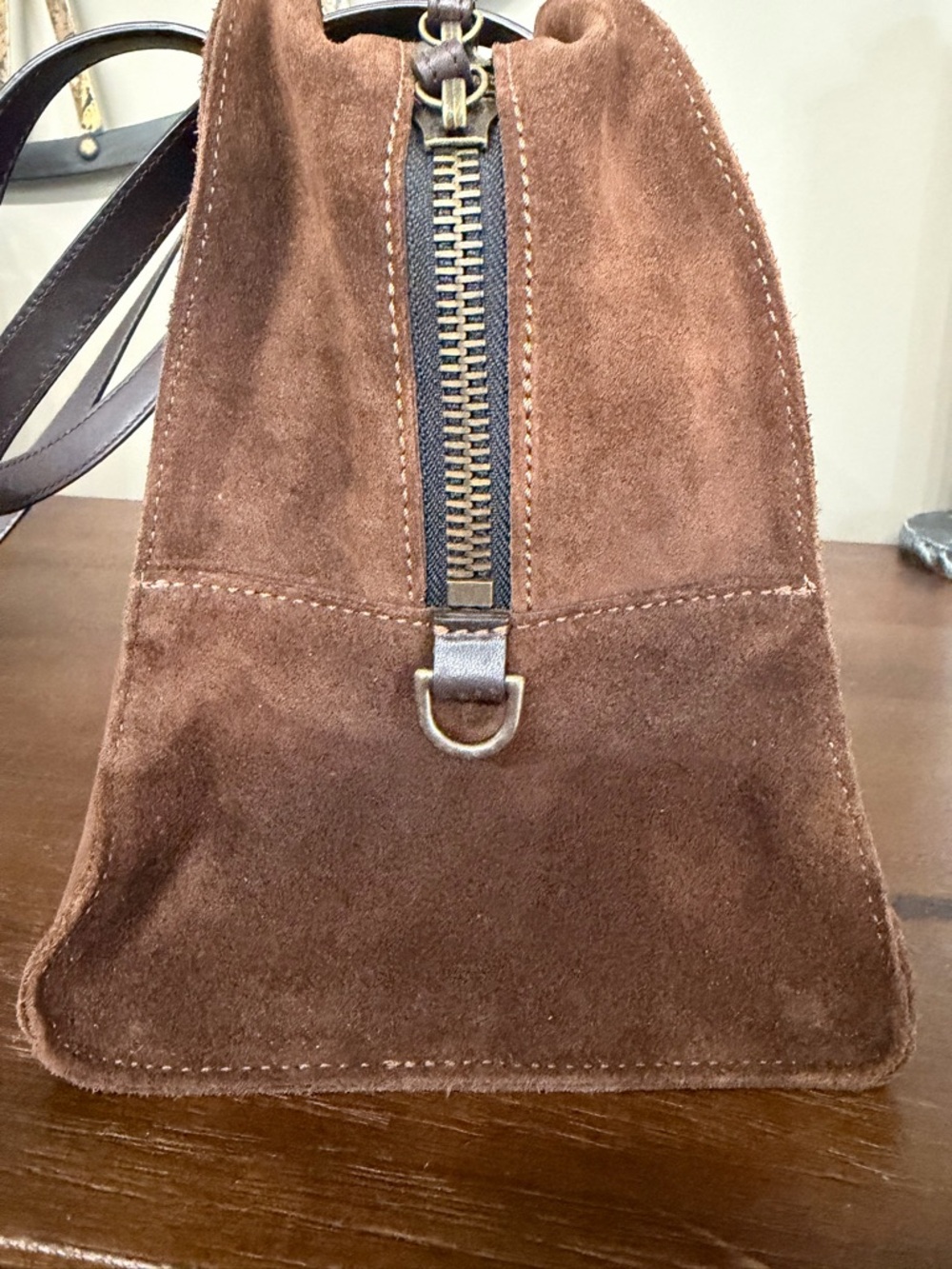 Espresso Medium Suede Jack. Excellent condition. Strap not included - Picture 8 of 14